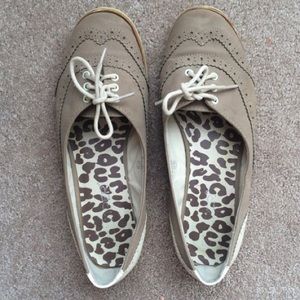 Vintage inspired oxfords